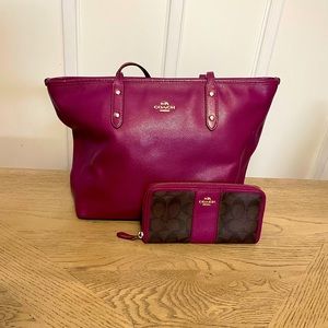 Coach tote and matching wallet